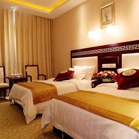 Landmark Hotel Kunming Exterior foto