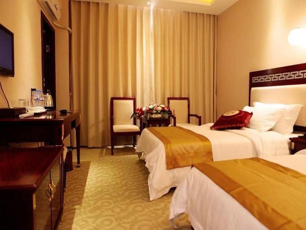 Landmark Hotel Kunming Exterior foto